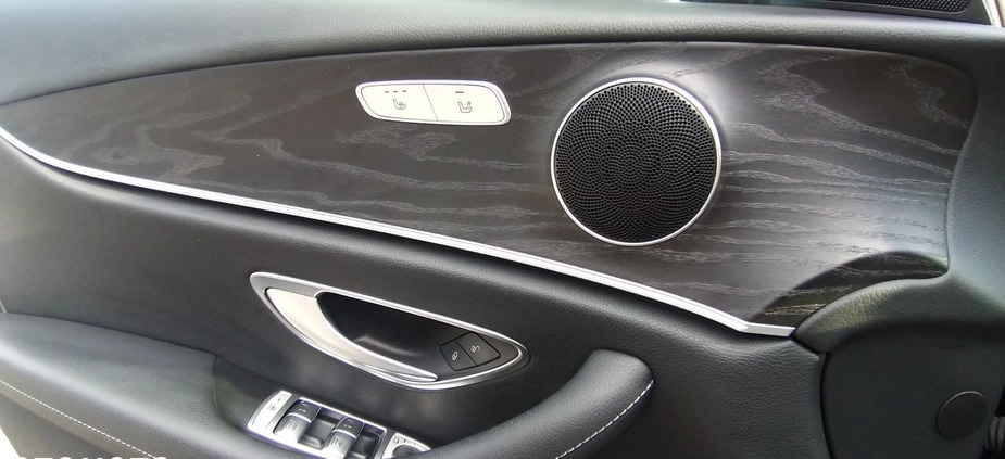 Mercedes-Benz Klasa E cena 139900 przebieg: 74000, rok produkcji 2019 z Żerków małe 92